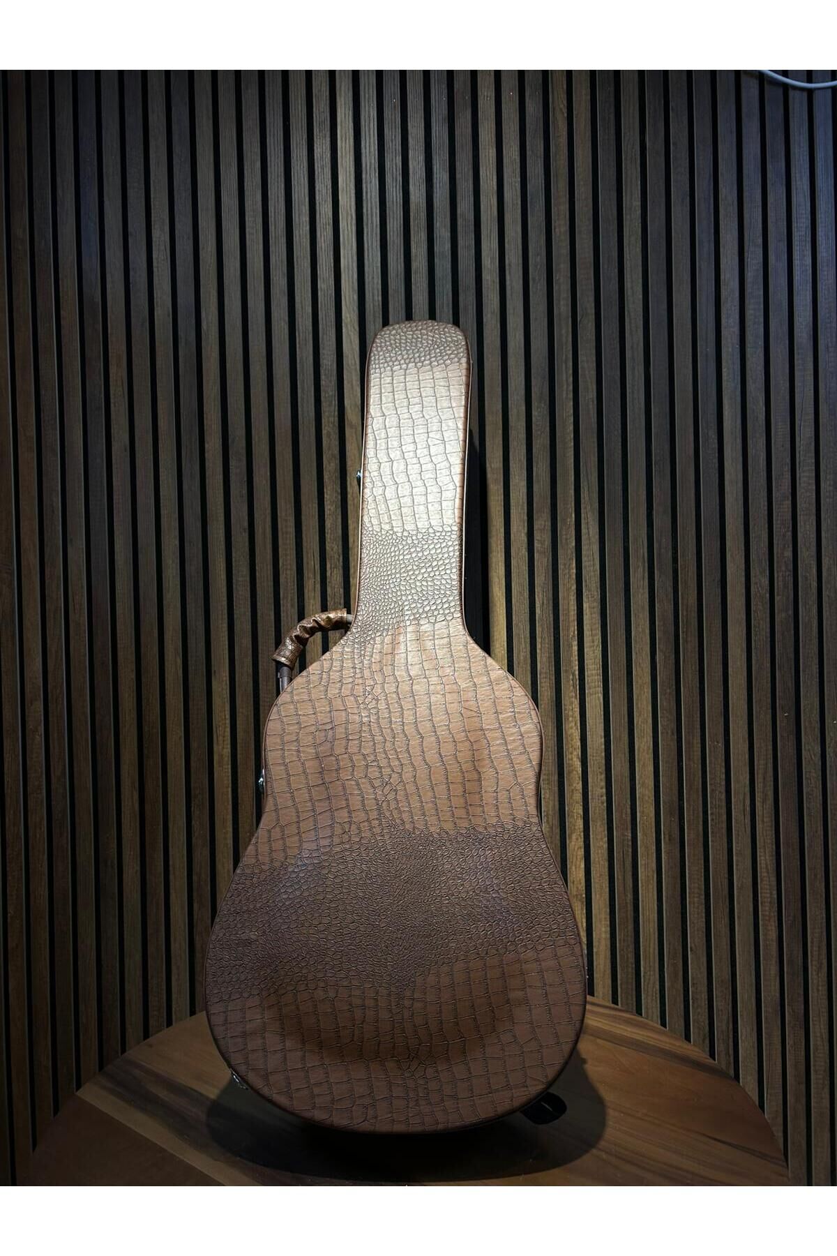 GİTAR HARDCASE KAHVERENGİ