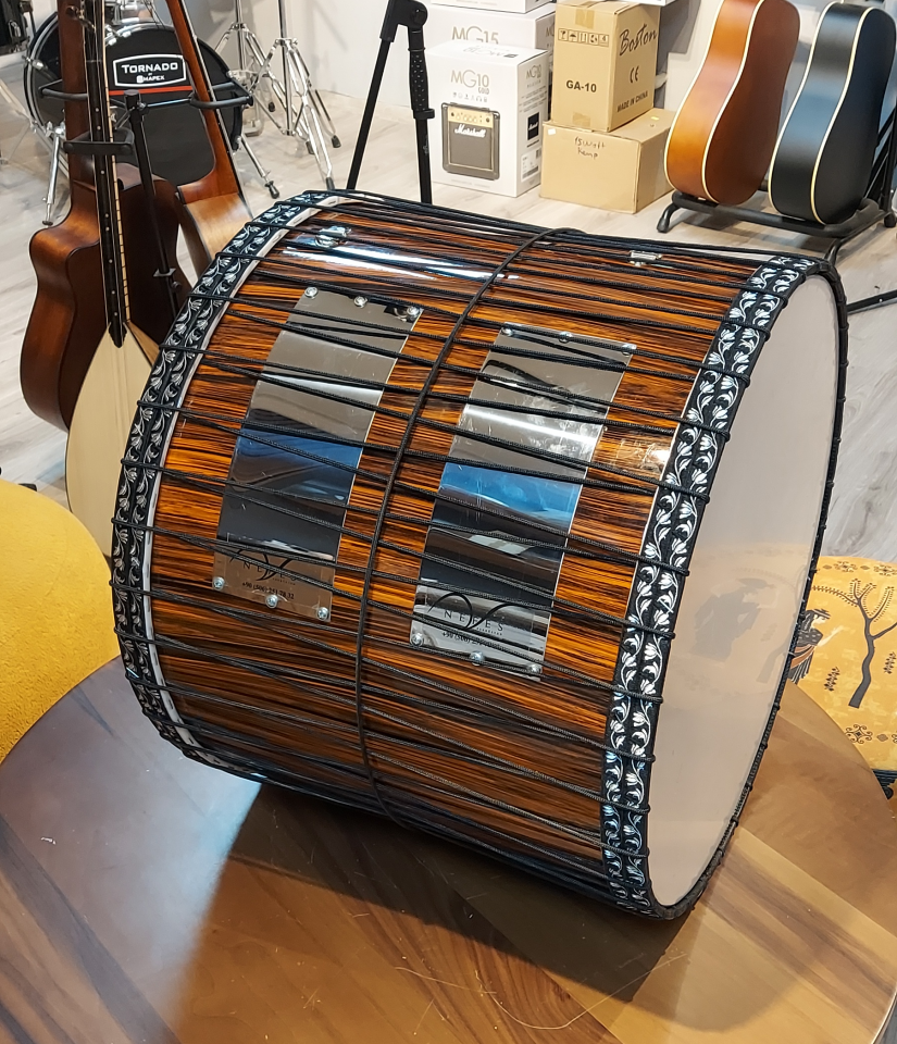 Turuncu-Siyah Kasnak İpli Davul