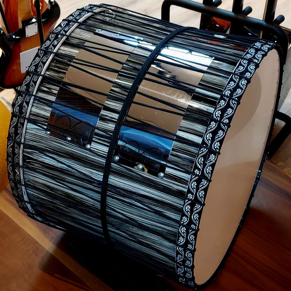 Siyah-Beyaz Kasnak İpli Davul