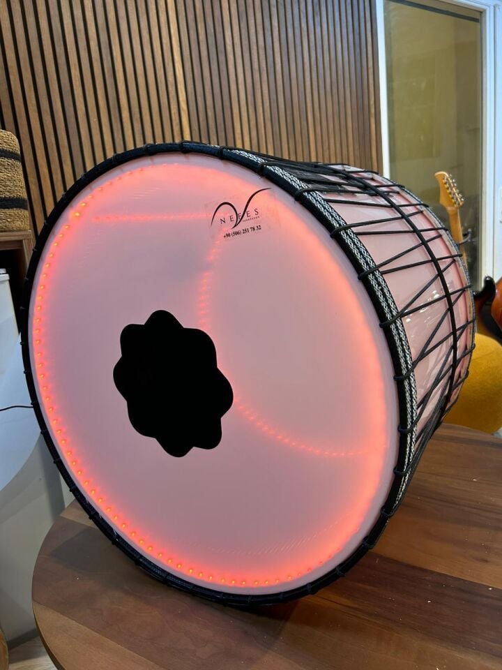 Beyaz Şeffaf Kasnak Ledli İpli Asma Davul