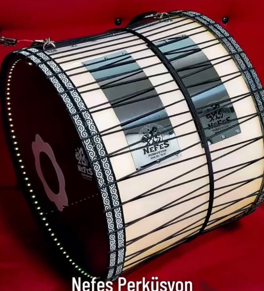 Siyah Deri Beyaz Şeffaf Kasnak İpli Asma Davul