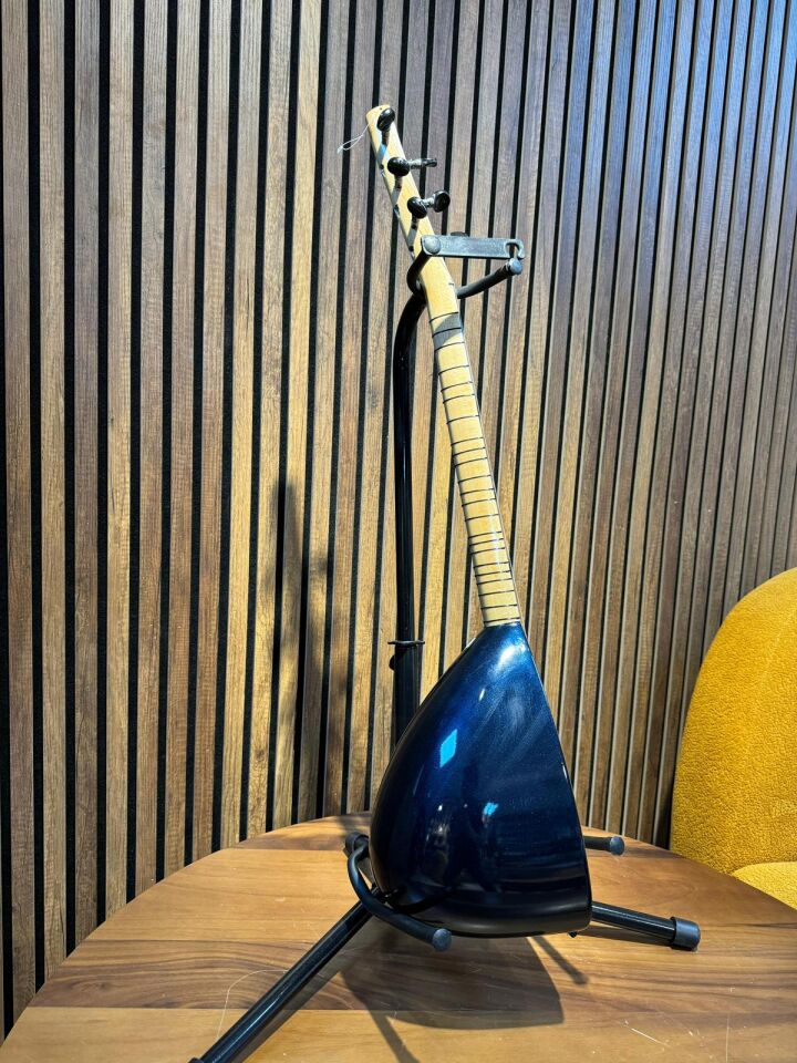 Simli Lacivert El Yapımı Cura