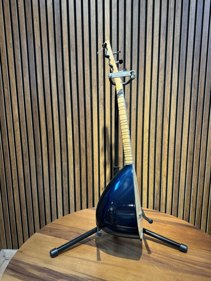 Simli Lacivert El Yapımı Cura