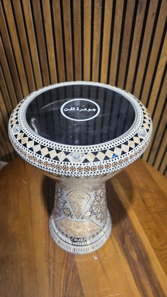 GAWHARET EL FAN PROFESYONEL 23'LÜK DARBUKA S21 (KILIF+ALYAN HEDİYELİ)