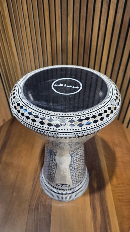 GAWHARET EL FAN PROFESYONEL 23'LÜK DARBUKA S22 (KILIF+ALYAN HEDİYELİ)