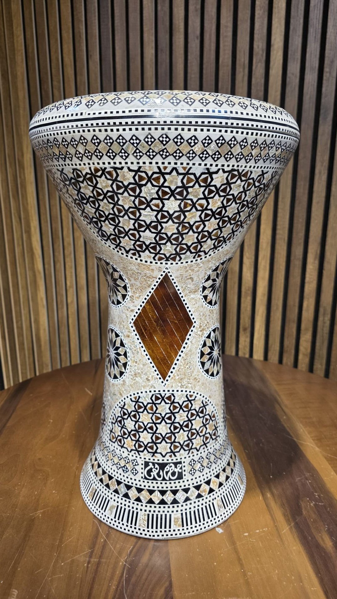 GAWHARET EL FAN PROFESYONEL 23'LÜK DARBUKA S26 (KILIF+ALYAN HEDİYELİ)